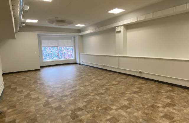 7608 North Paulina Street