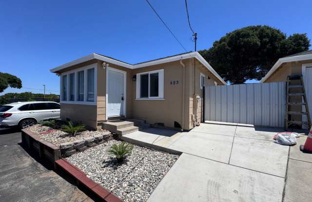 Rare waterfront rental home opportunity at the blue sky Marina in Antioch!