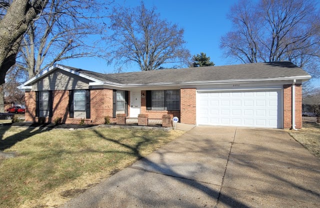 2050 Trotter Way - 2050 Trotterway Drive, Florissant, MO 63033