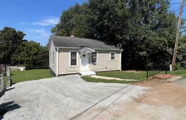 204 N 3rd Street - 204 North 3rd Street, Easley, SC 29640