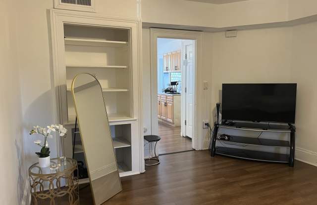 13 Dr Aaron B Samuels Boulevard