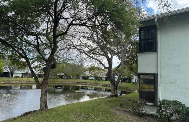 4001 N Carambola Cir unit: 29102