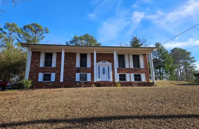 Photo of 100 Oak Road