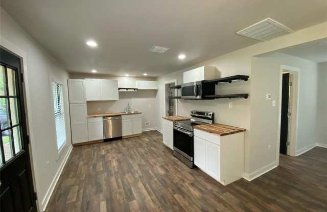 Photo of 1736 E California Street
