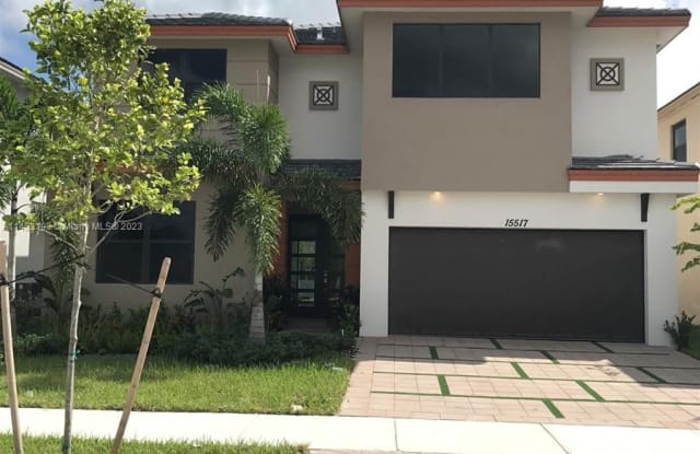 15517 NW 88 CT - 15517 Northwest 88th Court, Miami Lakes, FL 33018