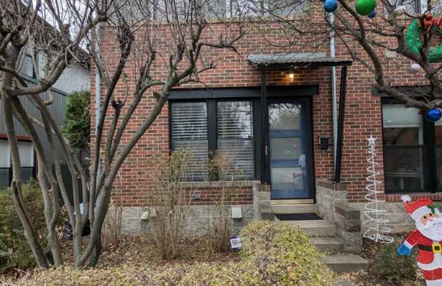 2 Bedroom 1.5 Bathroom Townhouse with Off Street Parking! (South Side Flats)