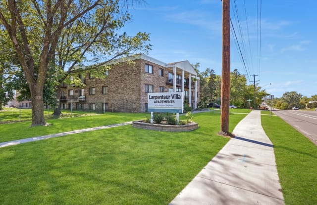 Photo of Larpenteur Villa