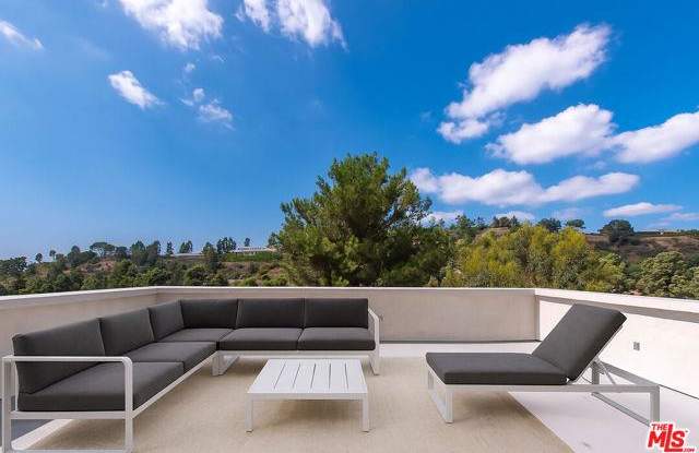 Photo of 1591 Lindacrest Drive