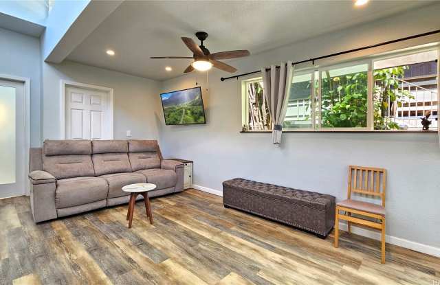 2558 Ferdinand Avenue