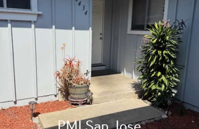 Photo of 4434 Wessex Dr