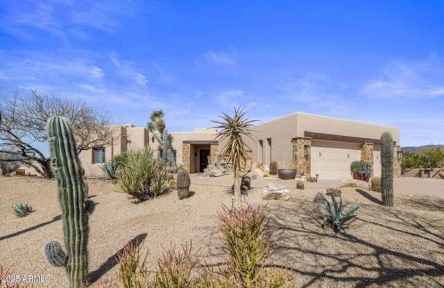 9802 E HIDDEN VALLEY Road