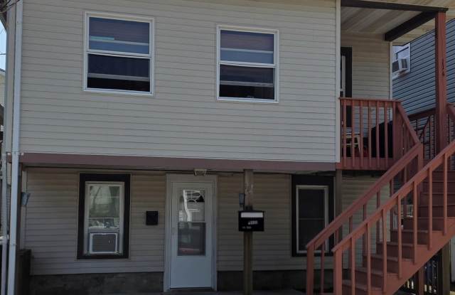 114 N Harvard Ave