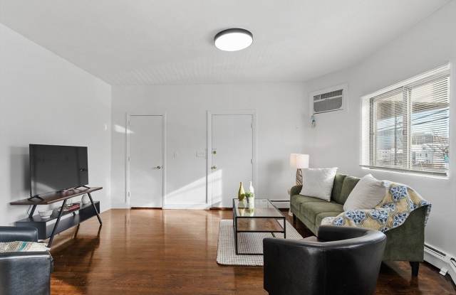 Photo of 44 Dana Street