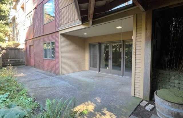 Photo of 102 La Villa Drive