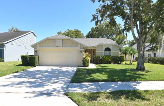 Photo of ALAFAYA WOODS 3br 2ba. Updated kitchen, covered/screened porch, NO CARPETS, Lawn Care INCLUDED!!!