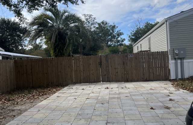 Photo of 4374 Loys Dr