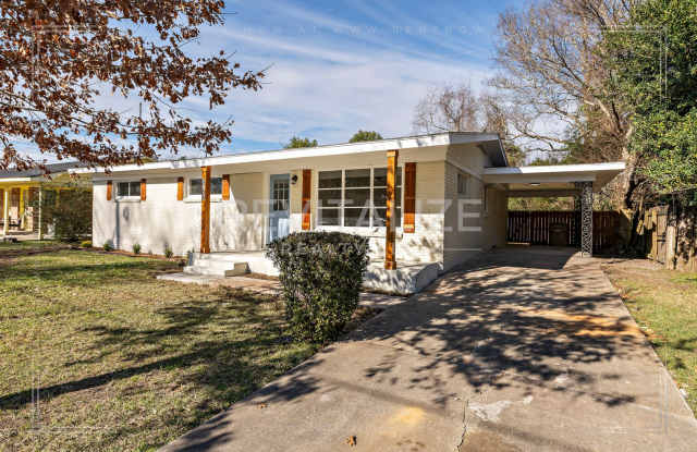 Photo of Fully Renovated 3 Bed 2 Bath Home!