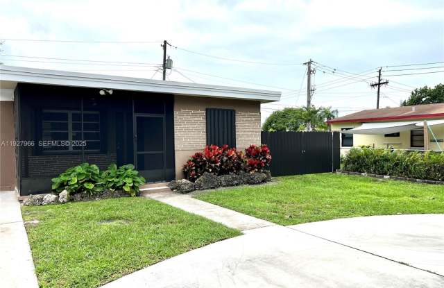 Photo of 6228 Taylor St