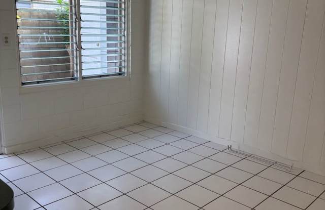Ala Moana - Makaloa St - 1 Bdrm/1 Bath - $1,350