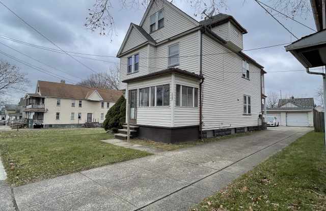 6907 Hosmer Avenue - 2