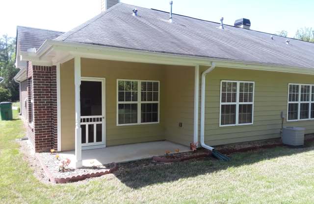 Photo of 2560 Rosehill Cir