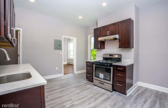 116 N 15th St