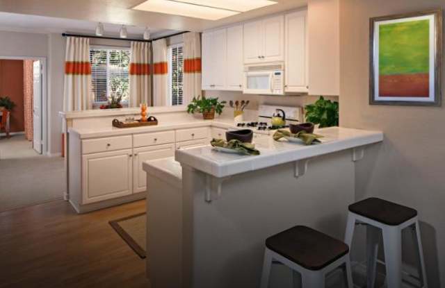Torrey Ridge Apartments