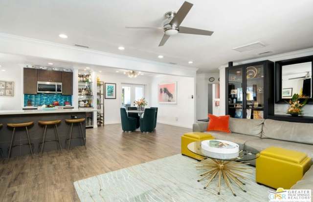 1861 S Palm Canyon Drive