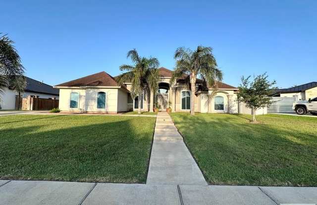 2505 LOS PORTALES DR.