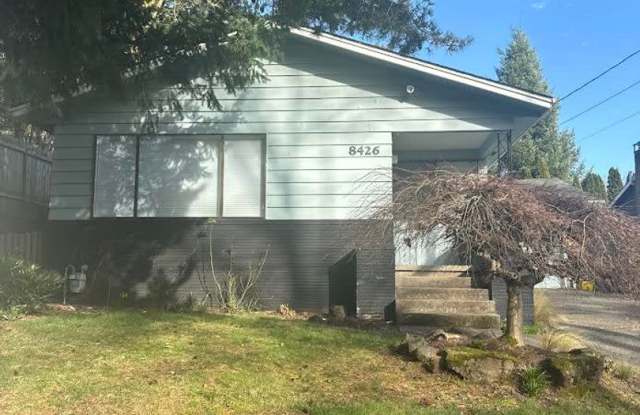 NO DEPOSIT W/RHINO! Charming, Spacious Floorplan, Hardwood Floors, Quiet Street - 8426 Southwest 8th Avenue, Portland, OR 97219