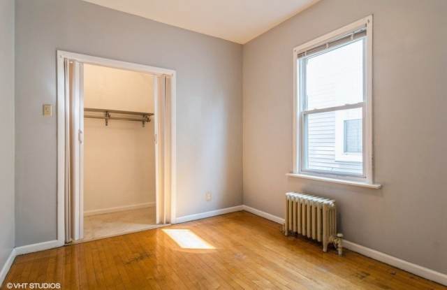 5131 W Henderson Street