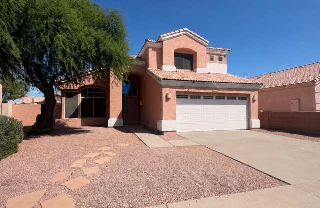 908 N GREGORY Place