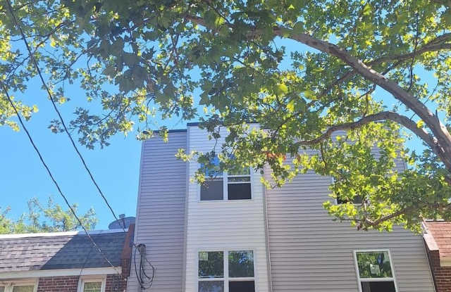 568 PFEIFFER Street