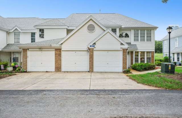 Ground Floor 2 Bed / 2 Bath with New Flooring