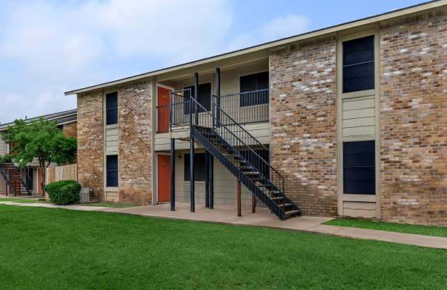 Country Place Apartments