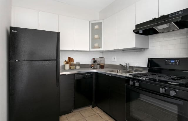 450 West Melrose