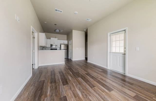 Horseshoe Apartments