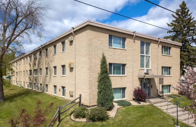 LaBlanche Apartments