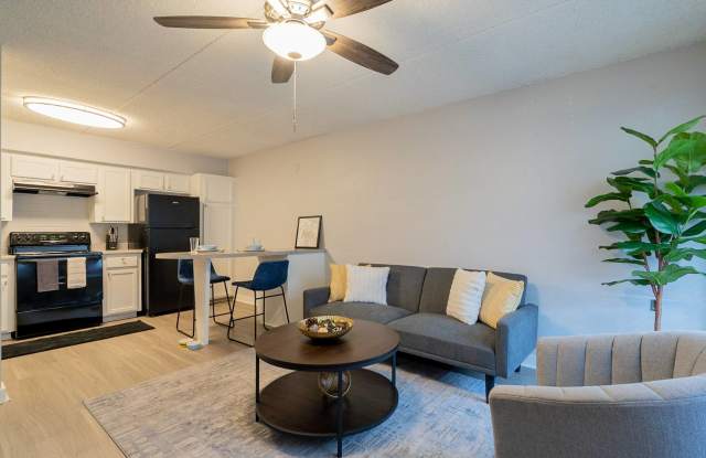 Water's Edge Apartments