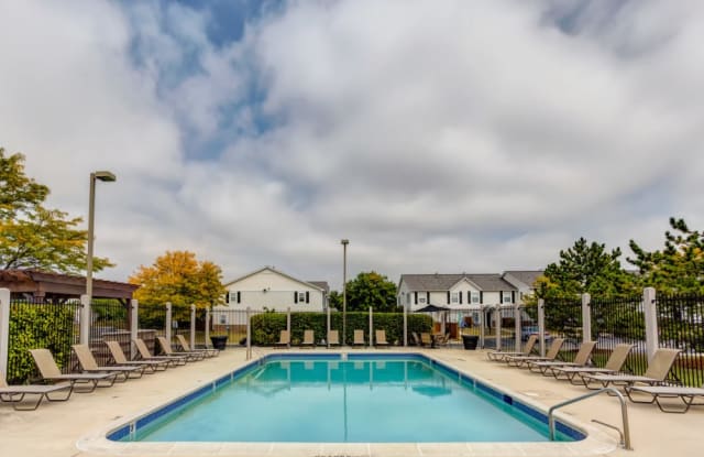 Lakeview Townhomes at Fox Valley
