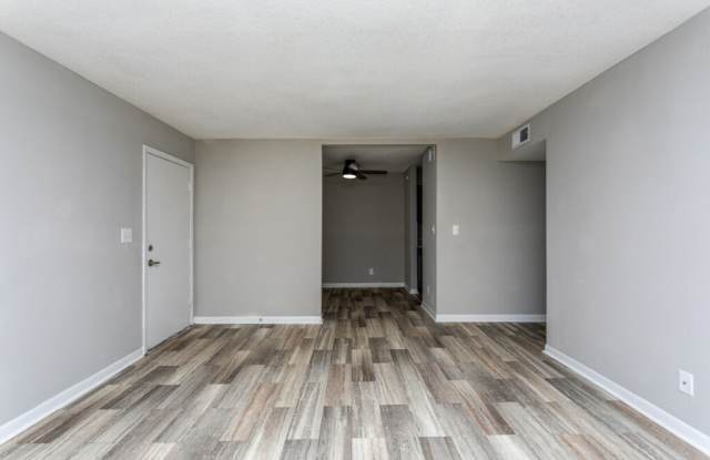 Photo of Cielo at 325