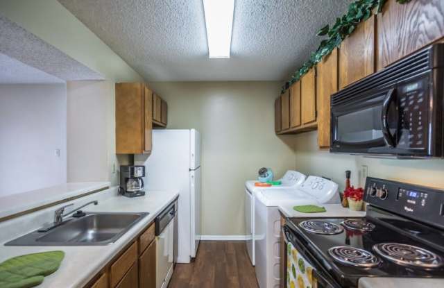 Bartlett Crossing Apartment Homes