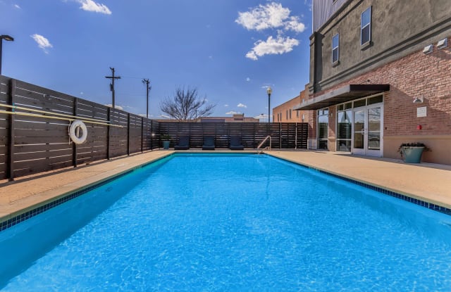 downtown waco apartments
