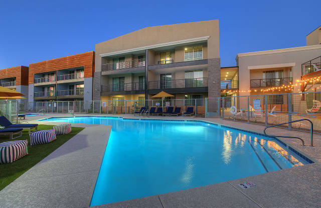 District Lofts by Mark-Taylor