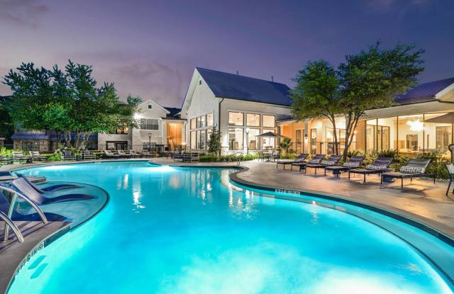 Photo of Bridge at Southpark Landing