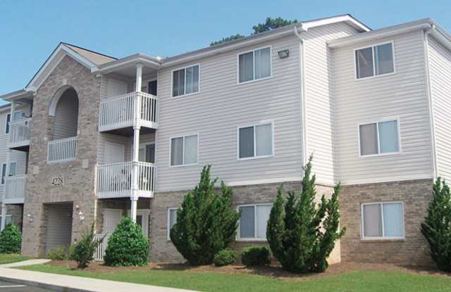 The Landings at Steele Creek Apartments