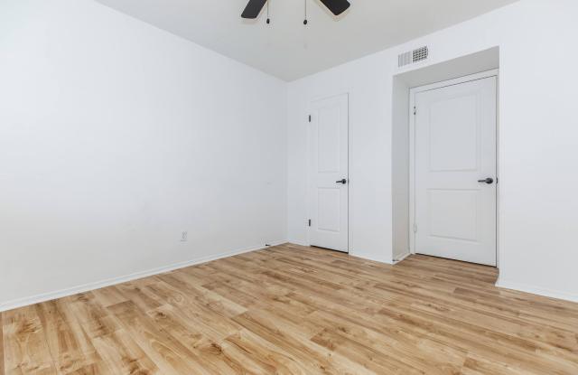 Casa Hills Apartments at Dallas West