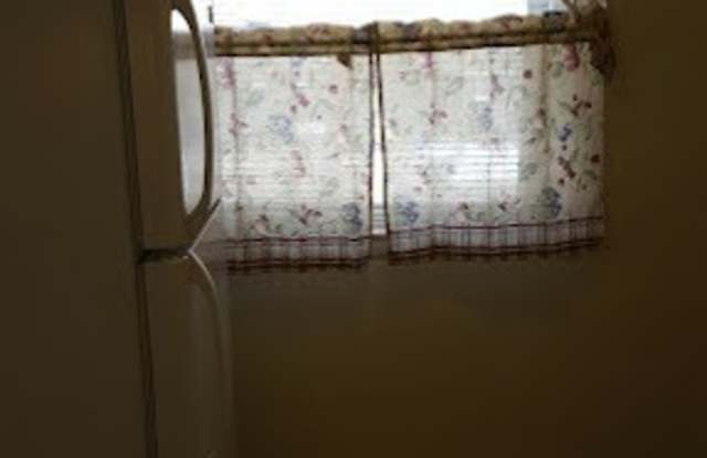 Hillside Manor Apartments