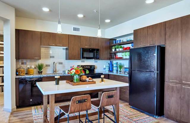 The Curve at Melrose