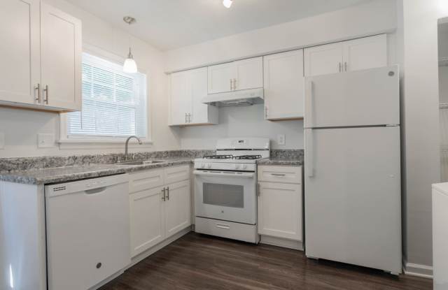 Photo of Townhouses of Chesterfield II